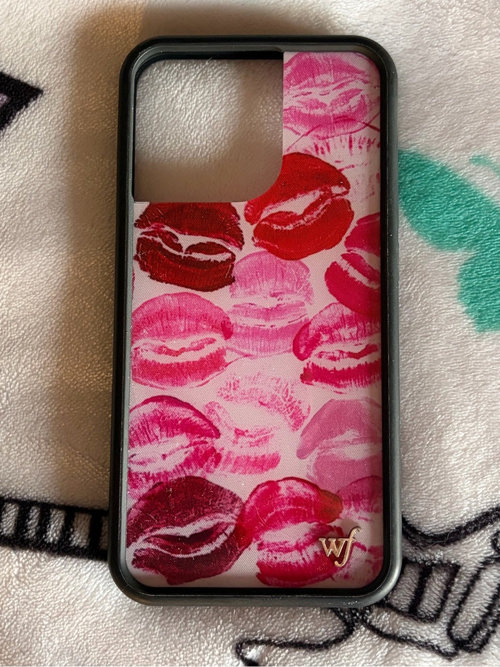 Wildflower iphone 13 pro kenzie case